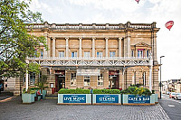 Green Park Brasserie outside