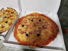 Pizzas Chez Albert « Barjac » food