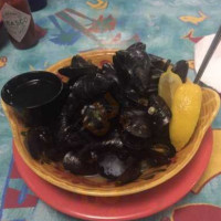 Gilligan's Clam food