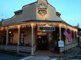 The Willow Steakhouse Saloon outside