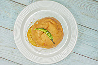 Goli Vada Pav No. 1 inside