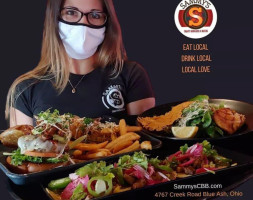 Sammy's Craft Burgers Beers food