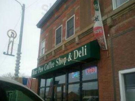 Bear Paw Coffee Shop & Deli outside