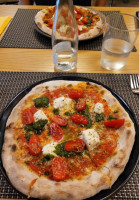 Mamma Mia Pizzeria food