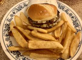 Red Robin Gourmet Burgers And Brews food