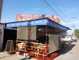 Las Delicias De Mama Sabor Casero outside