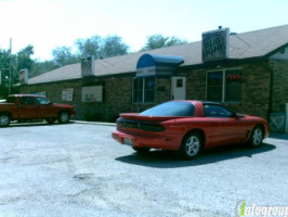 Full Moon Saloon outside