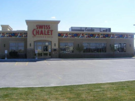 Swiss Chalet Rotisserie & Grill outside