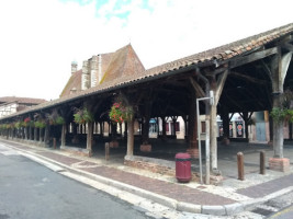 The Lunch House outside