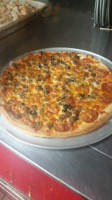 Eli's Pizza food