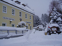 Altes Jagdschloß inside