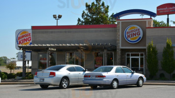 Burger King outside