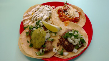 La Taqueria Pinche Taco Shop food