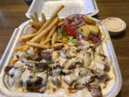 Mido's Halal Mediterranean Grill inside