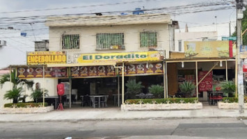 El Doradito outside