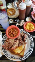 Hoggs Bbq food