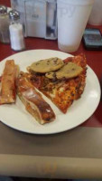 Giovanni's Pizza food