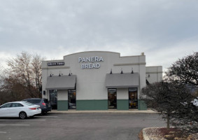 Panera Bread outside