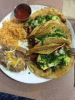 Paco's Tacos food