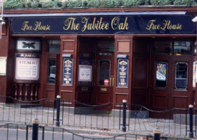 The Jubilee Oak inside