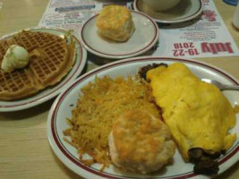 Huddle House food