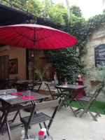 Le Resto Bistro Brocante food