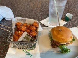 Wahlburgers food