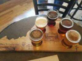 Buffalo Mountain Brewing Company And Mcdaniel's Tavern food