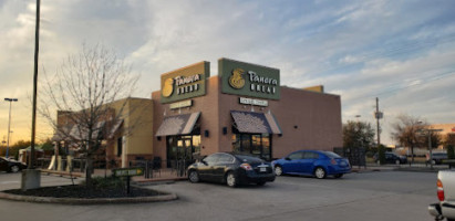 Panera Bread outside