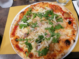 Il Pizzaiolo food