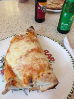 Pizzeria Roma food