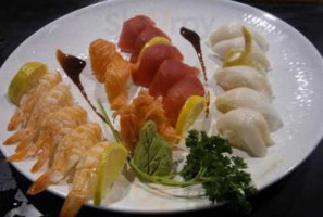 Sushi Yaki food