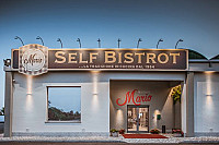 Self Bistrot Mario outside