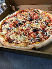 Garabello Pizza food