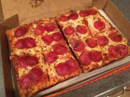 Little Caesars Pizza food