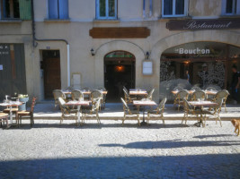 Le Bouchon Provençal food