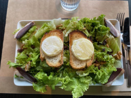 Beau Et Bon Cazères food