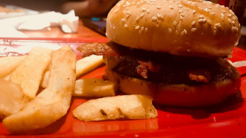 Red Robin Gourmet Burgers food