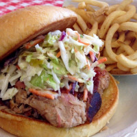 Hog Wild Pit B-q food