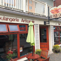 Boulangerie Artisanale Au Pain Gamin inside