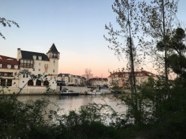 La Taverne Des Rois food