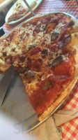 Mattenga's Pizzeria food