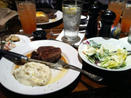 Longhorn Steakhouse food