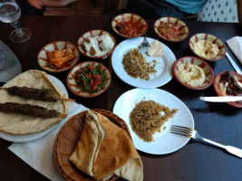 Au Libanais De St-Maurice food