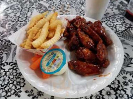 Blazer's Hot Wings food