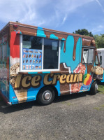 Sweet Pete's Ice Cream Truck outside