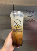 Sak Donuts inside