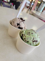 Loard's Ice Cream food