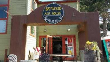 Baywood Ale House inside