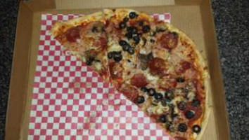 Large Mouth Pizza food